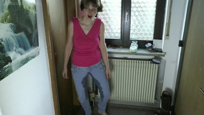 Desperation female peeing - Adult archive Selena gomez full frontal